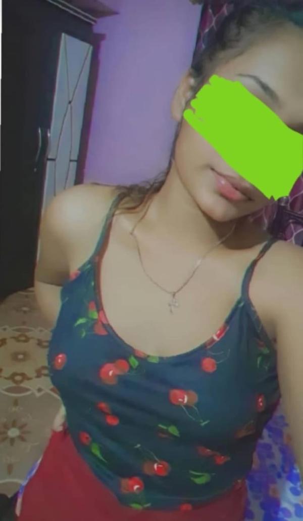 "..Small Sexy Cam Girl👸🏼..." & Netural White body.🍑🌼 (📲24Hours available.)