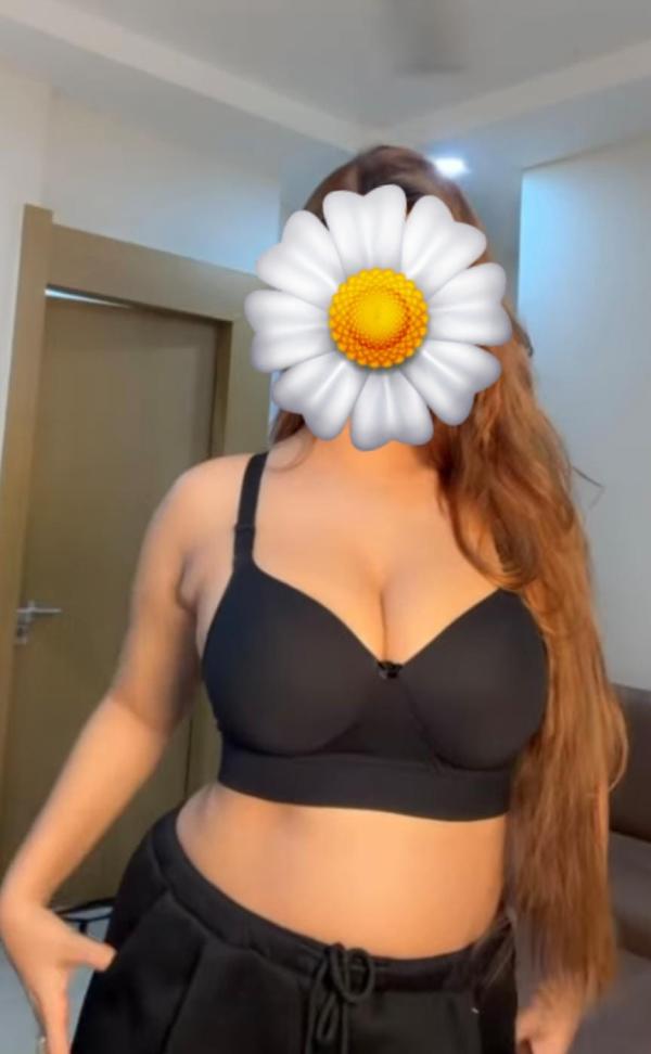 Hot girl binuli cam show