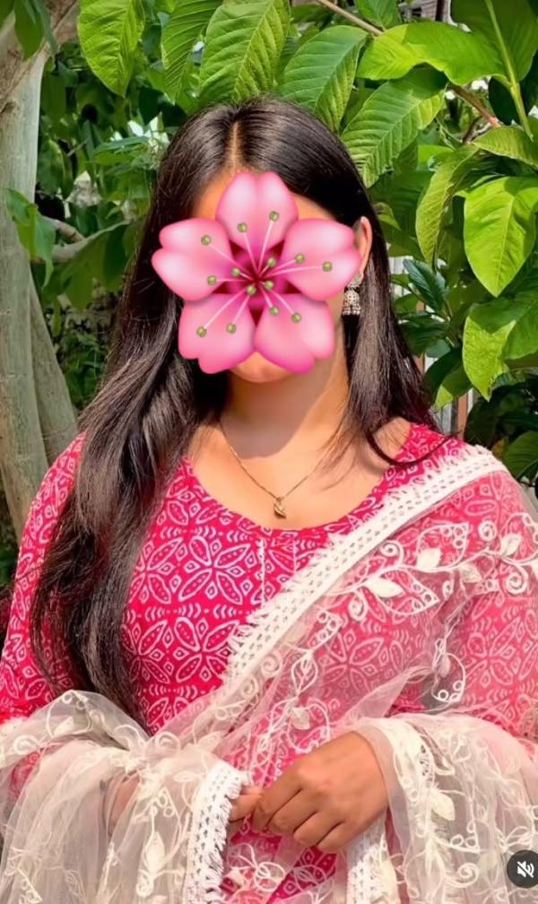 HAY GUYS 👀 MEET & ENJOY 💑 ROMANTIC REAL GIRLFRIEND _FEELING 👫