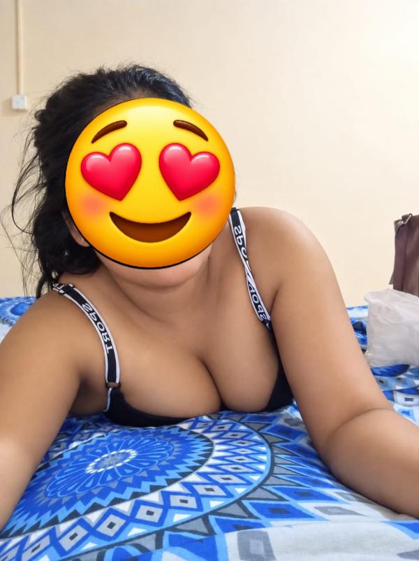 දිල්මී ❤️ 30 Years Hot Mature Lady 🔥