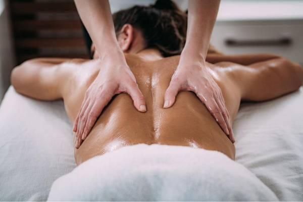 Full service and massage for girls and couples