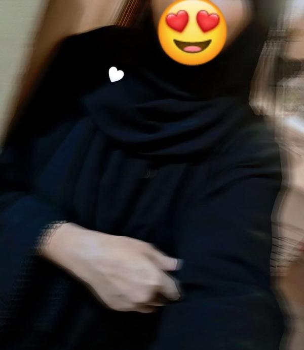 Real Muslim girl 👧 cam show available