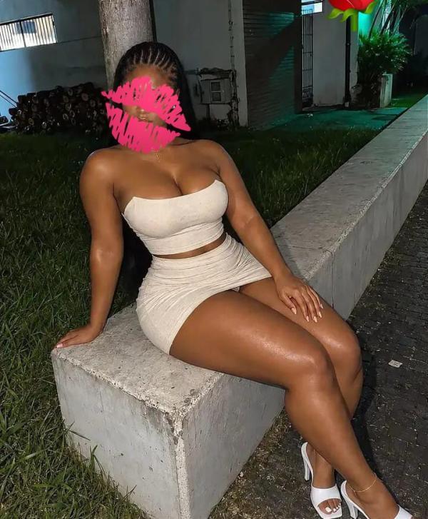 AFRICAN GIRL FULL SERVICE