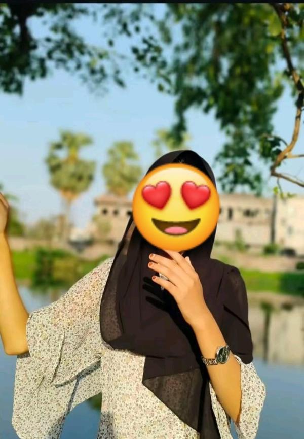 Real Muslim girl 👧 cam show available