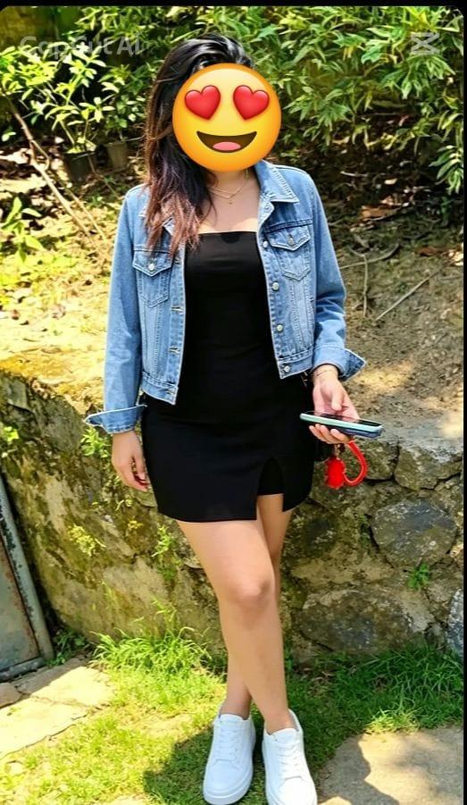 Hot 24 Years Young Girl 🔥