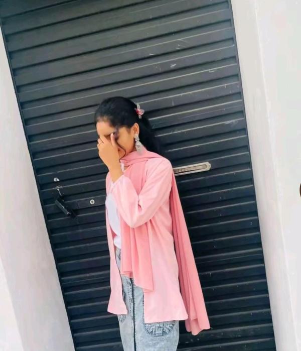 Real Muslim girl 👧 cam show available