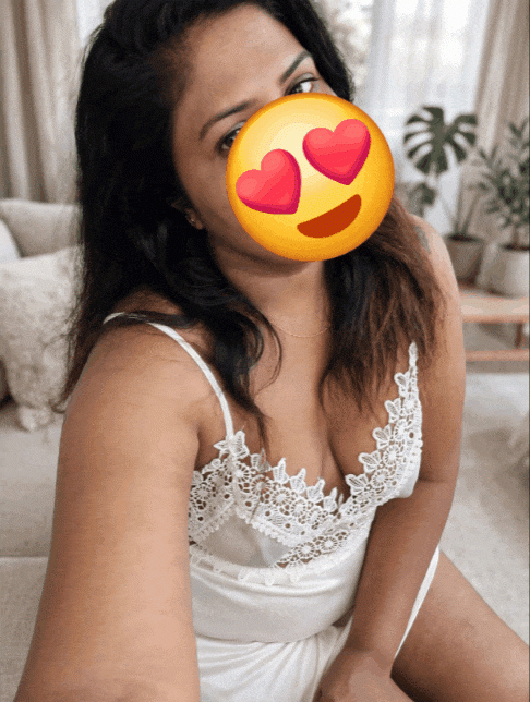 With Face CAM SHOW 🍃🅒🅐🅜 👸😘 දඟකාර විසේකාර online සැපක් ගන්න ද බැලුවේ අද විශේෂයි ඔයාව සතුටු කරන්නම් ඔයා හිතනවාටත් වඩා...🧚‍♂️