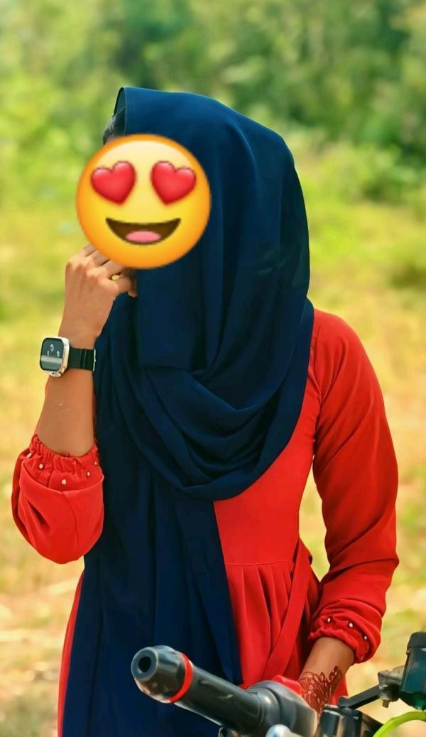 Real Muslim girl 👧 cam show available