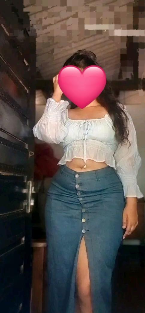 Beautiful Young Girl Full Service
